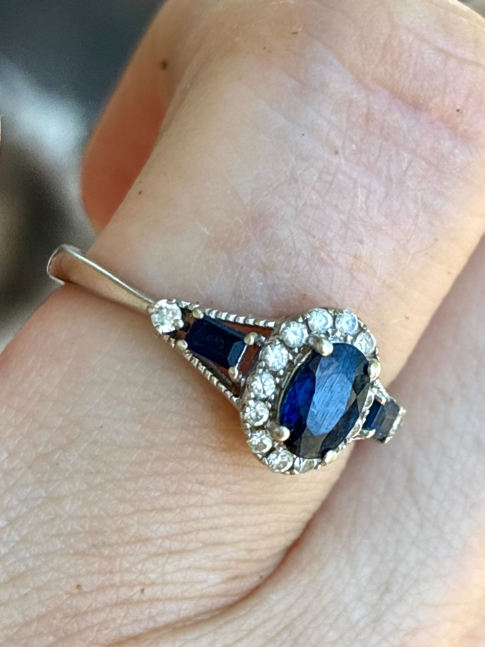 Solid 10k gold genuine diamond/royal blue sapphire ring high end - Picture 11 of 14